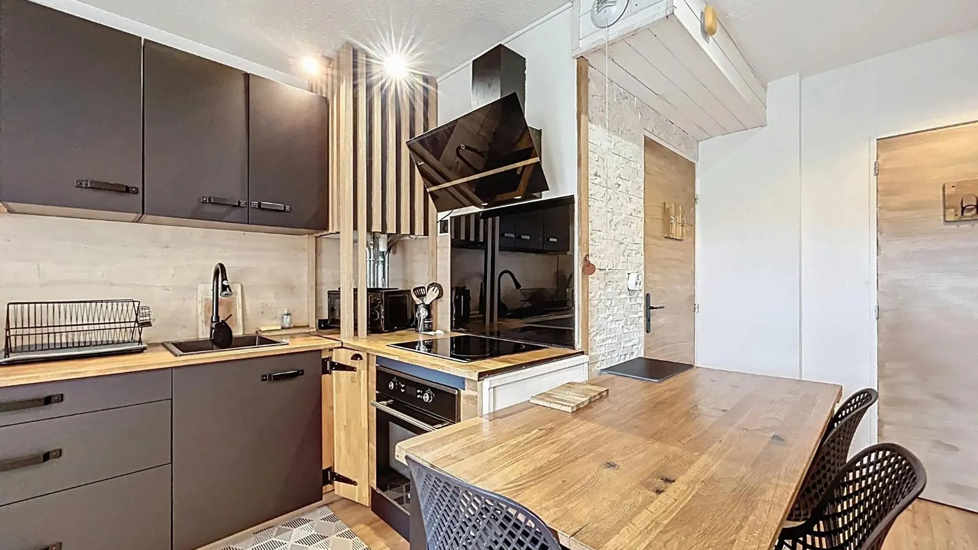 아파트 Appartement Rez De Jardin Proche Du Centre Ville De 사르주 프랑스
